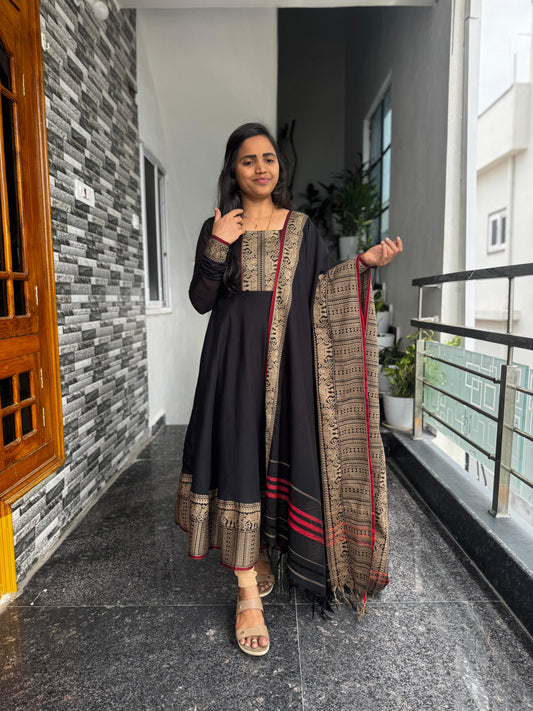 Black Narayanpet Anarkali 2-Piece Set With Elephant Border