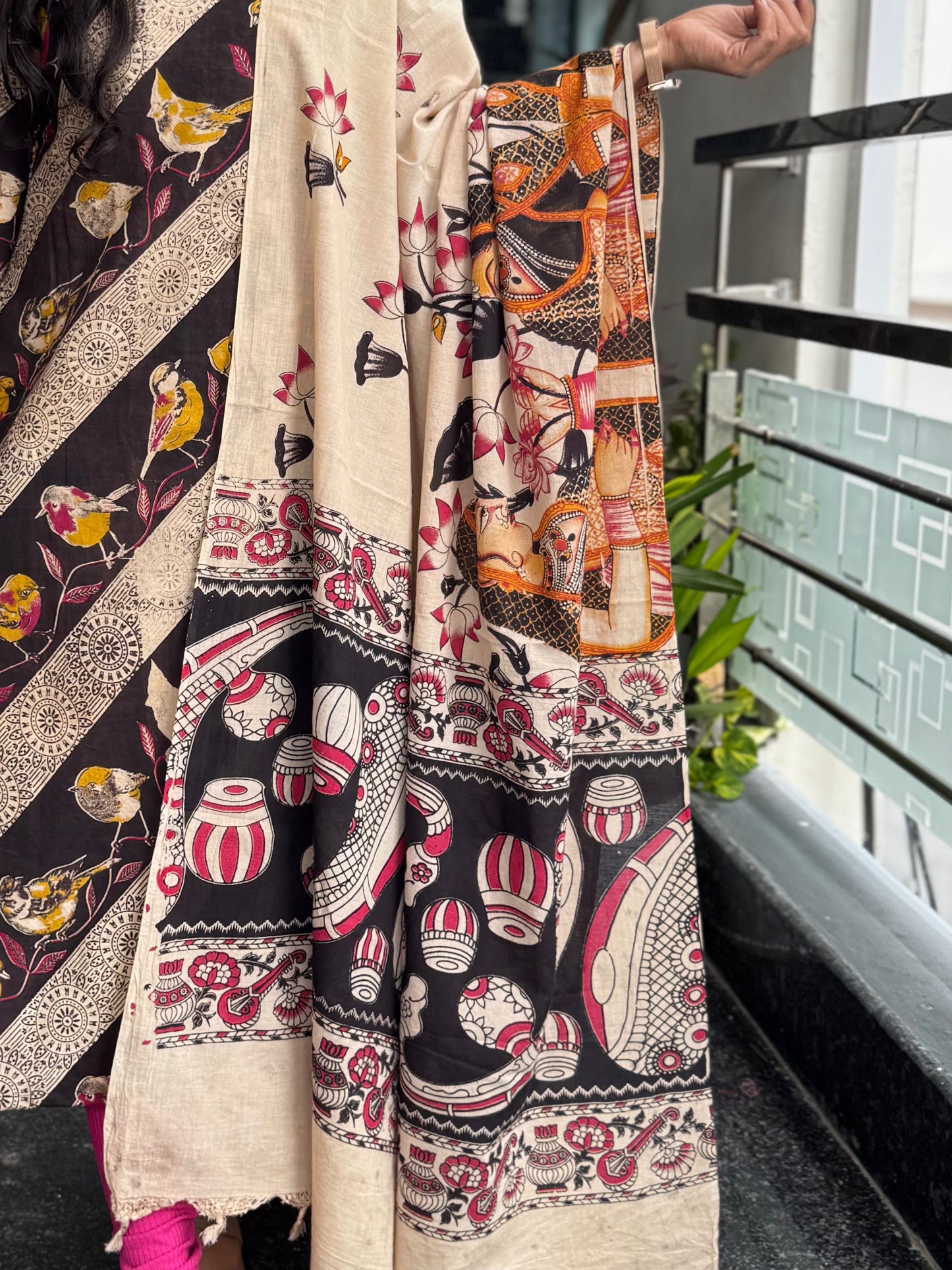 Black bird Kalamkari 2-Piece Set
