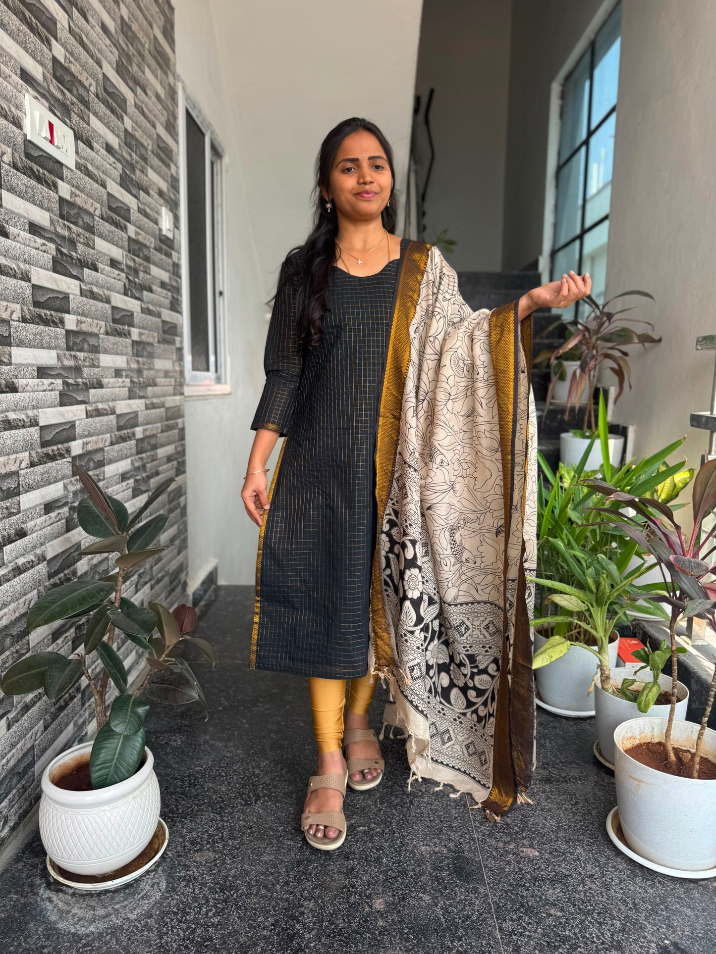 Black Sungudi Cotton Kurti with Nellore Silk Kalamkari Dupatta (2-Piece Kurti set)