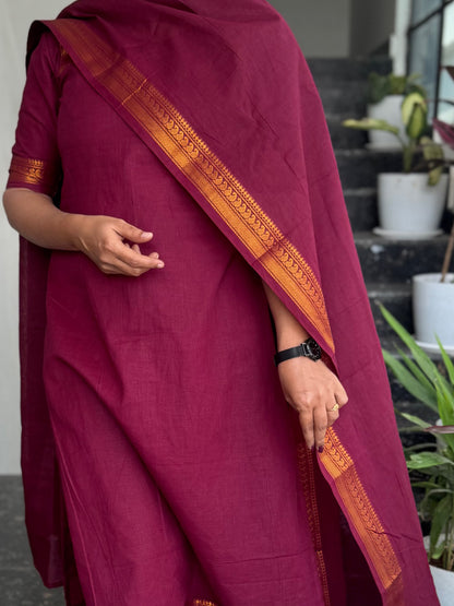 Maroon Sungudi Cotton 2-Piece Kurti Set