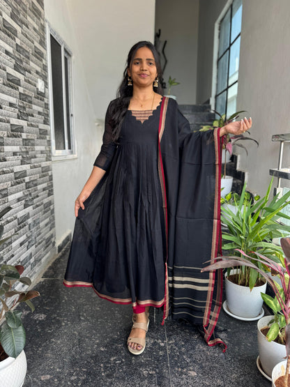 Black Narayanpet Anarkali 2-Piece Set with VIP Border