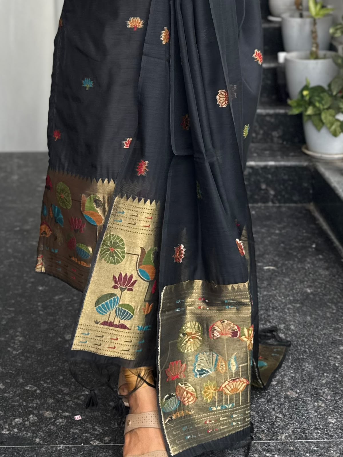 Black Jamdani 2-Piece Kurti Set – Multicolour Floral Motifs & Traditional Woven Border