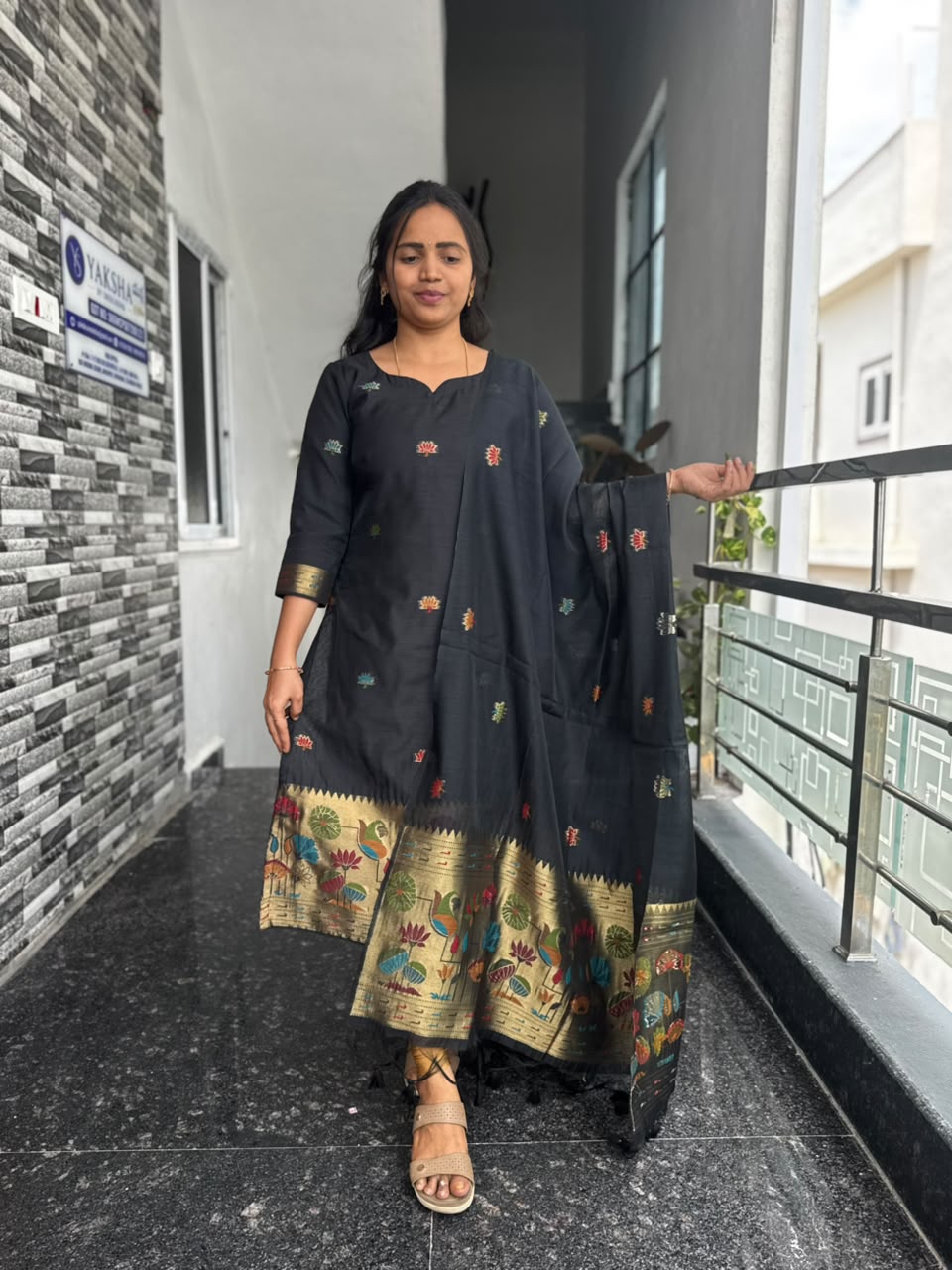 Black Jamdani 2-Piece Kurti Set – Multicolour Floral Motifs & Traditional Woven Border