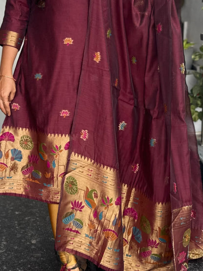 Maroon Jamdani 2-Piece Kurti Set – Multicolour Floral Motifs & Traditional Woven Border