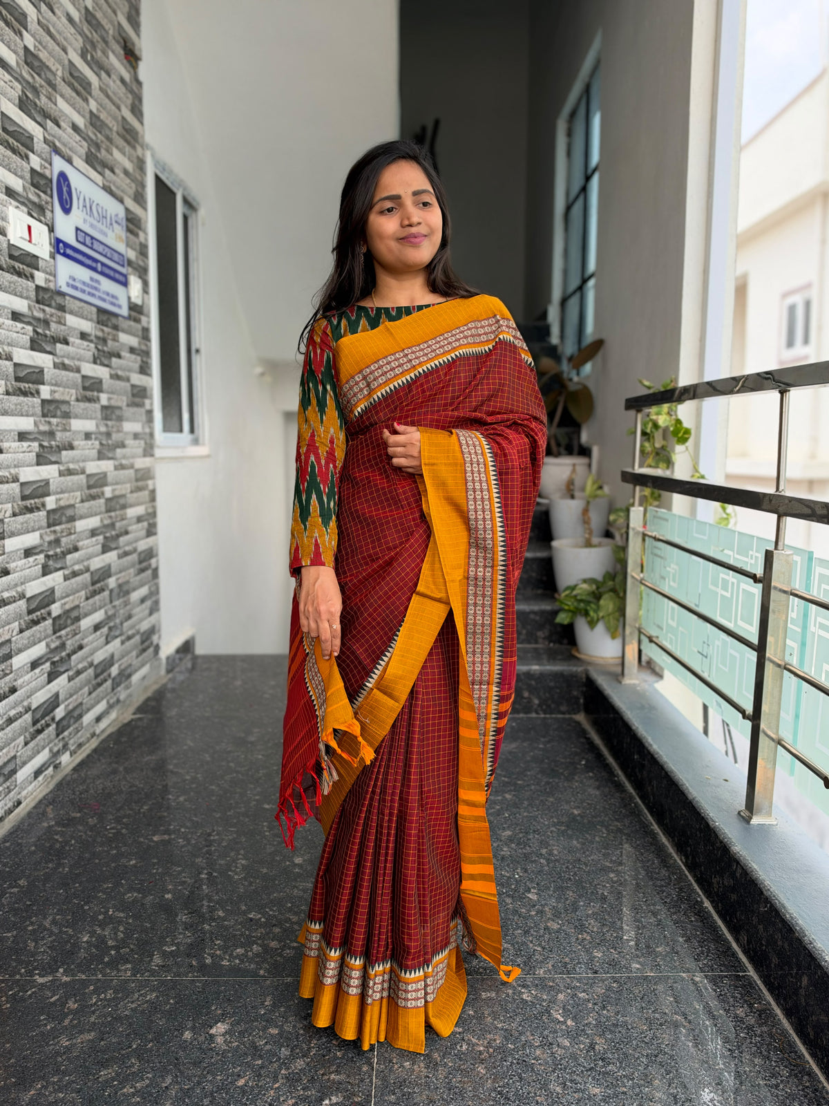 Maroon Narayanpet Checks Saree – Ikkat Blouse Piece